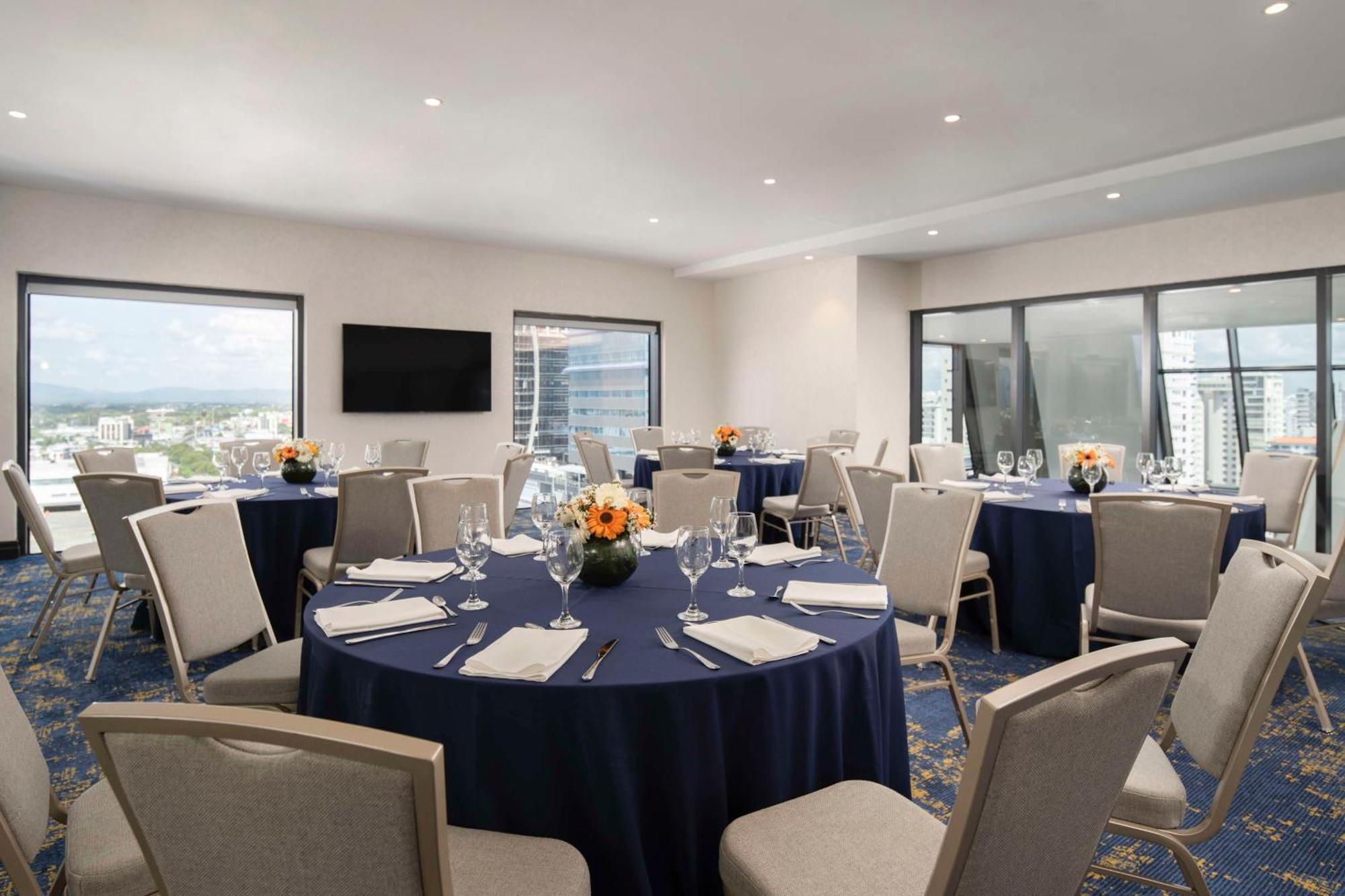 Homewood Suites By Hilton Santo Domingo Eksteriør bilde